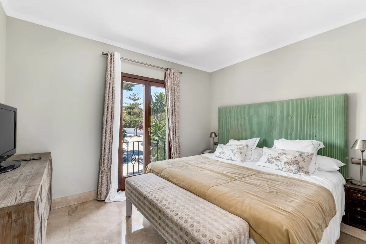 Terrace-One Bedroom Villa in Marbella photo 4