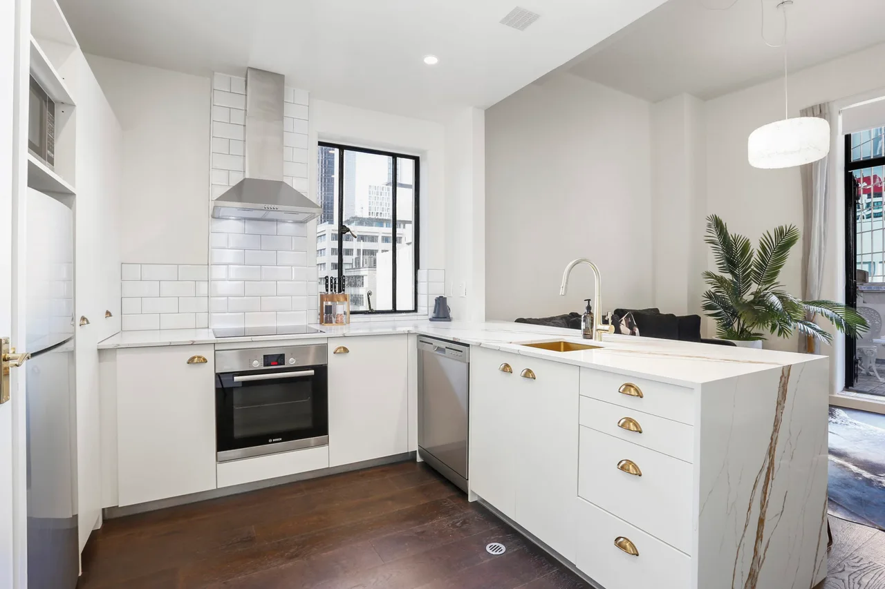 Contemporary Two Bedroom Apartment in Auckland photo 4