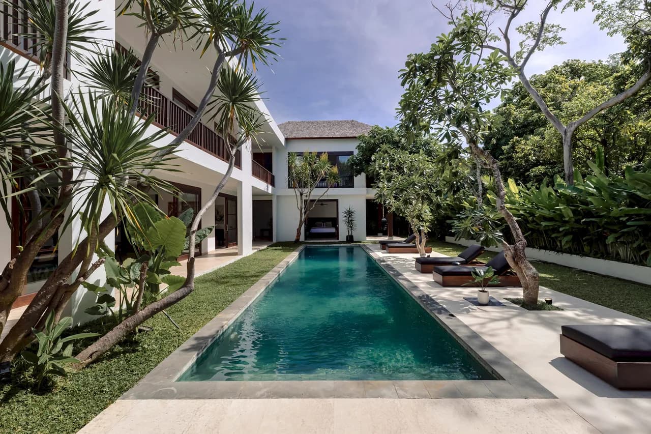 Garden Terrace Villa in Kerobokan Kelod photo 2