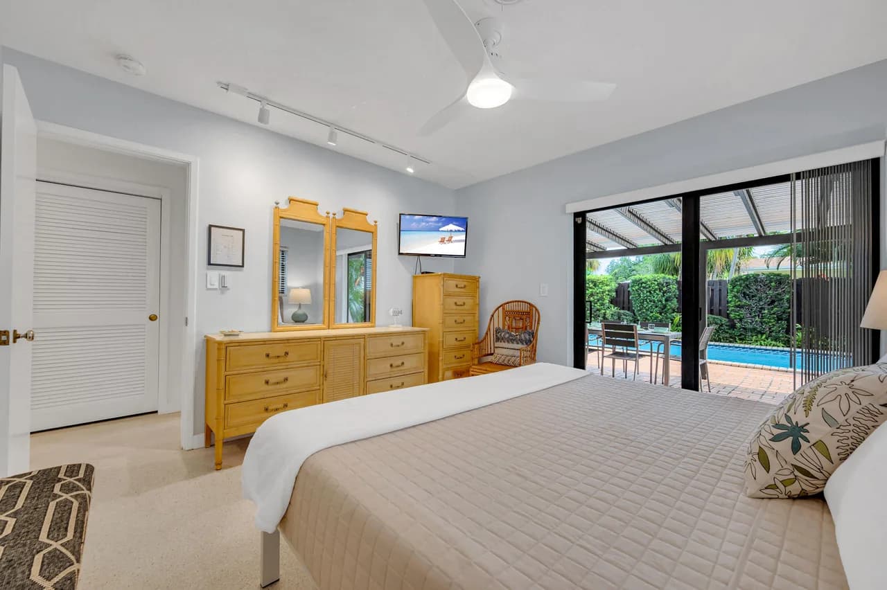 Boho Chic Heated Pool Villa in Harbor Heights photo 2