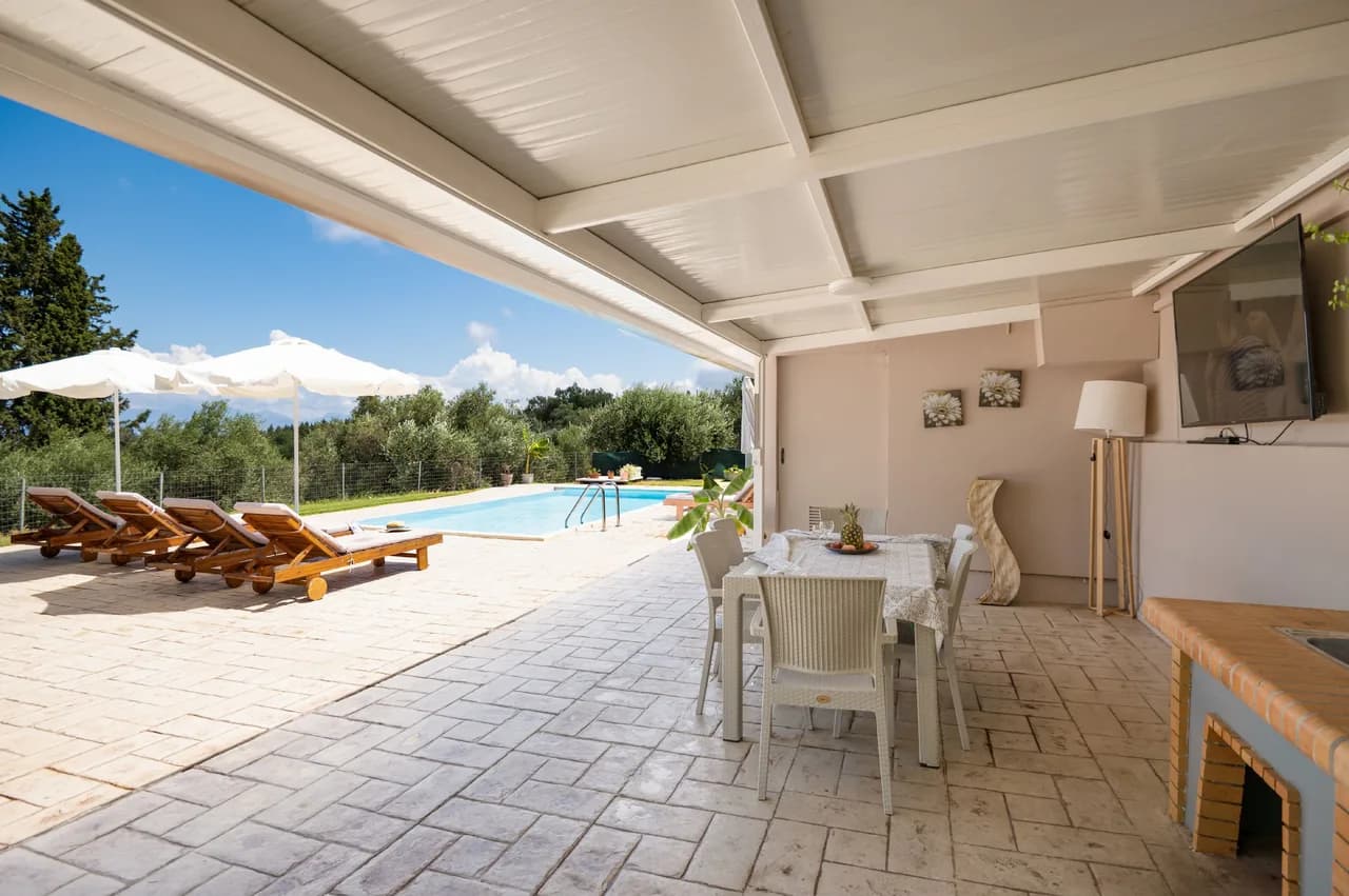 Charming Two Bedroom Villa in Xanthates, Greece photo 5