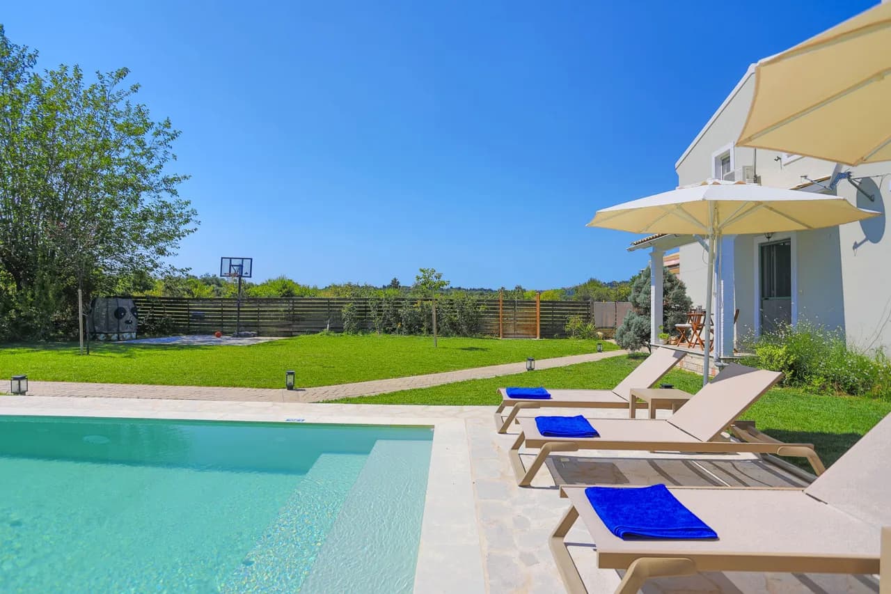 Cozy Two Bedroom Villa in Astrakeri, Corfu photo 3