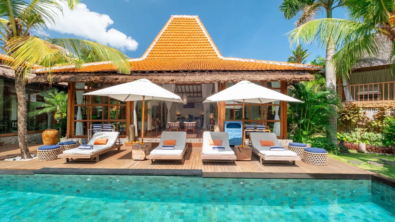 Luxurious Seven-Bedroom Villa in Canggu photo 2