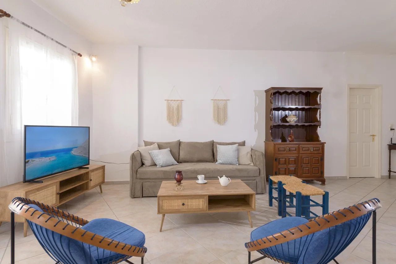 Historic Two Bedroom Apartment in Rethymno Old Town photo 3