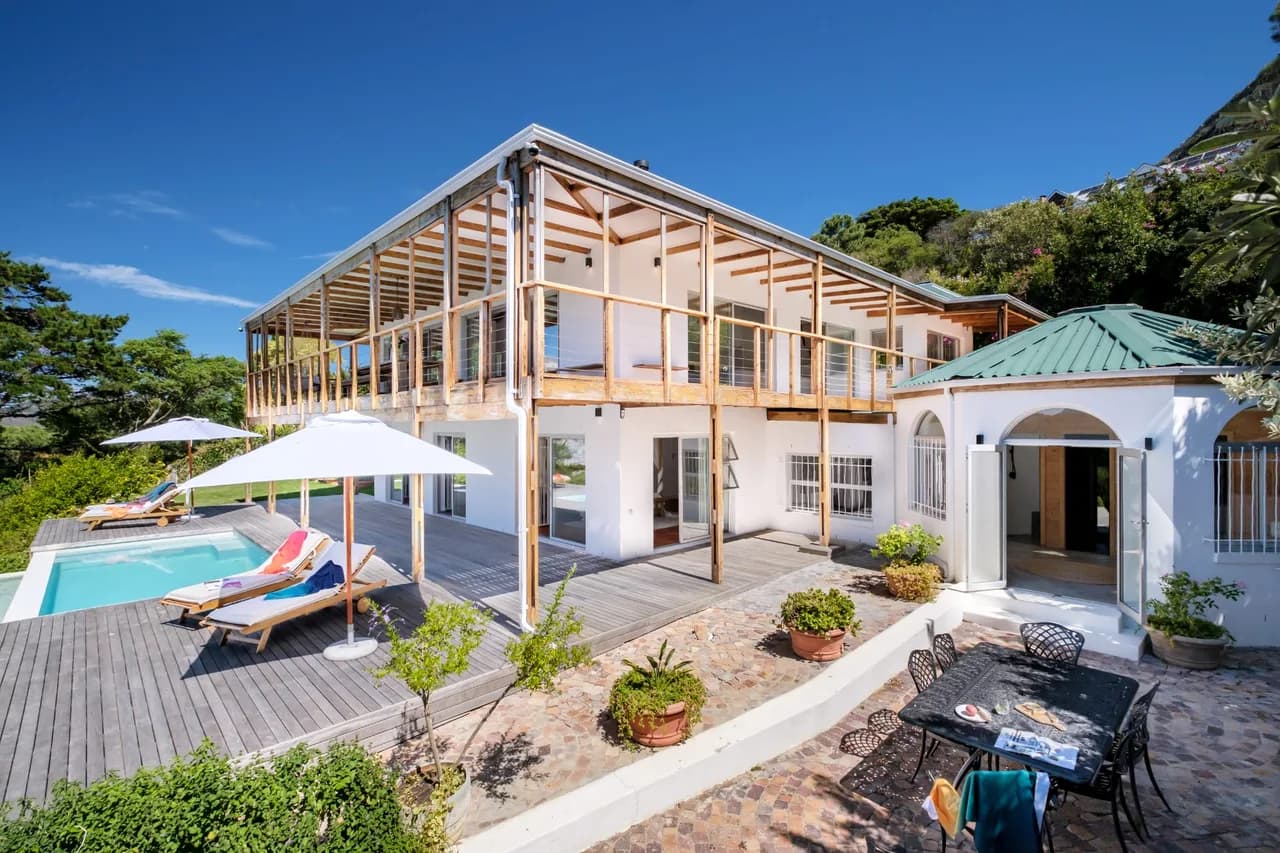 Eco-Friendly Mountain View Villa in Cape Town photo 2