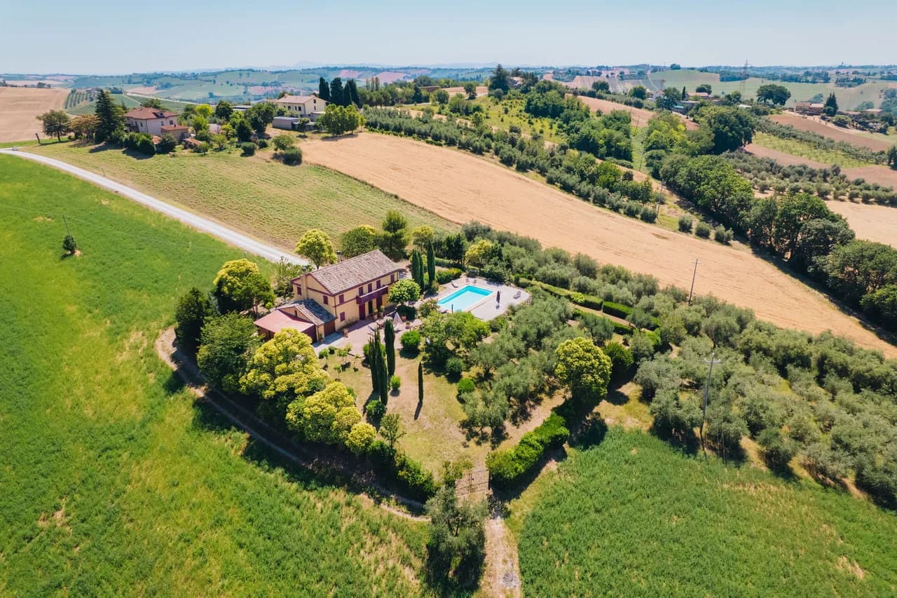 Family-Friendly Villa in San Giovanni, Region, Country photo 5