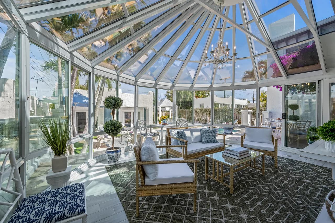 Historical Residence with Heated Pool in West Palm Beach photo 2