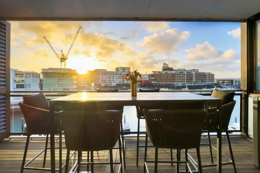 Golden Retreat on Viaduct Harbour