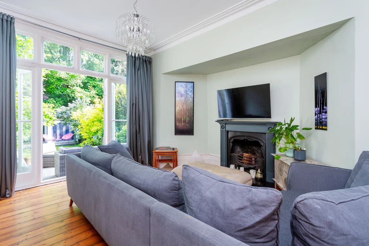 Parkland View Four Bedroom Villa in London photo 4