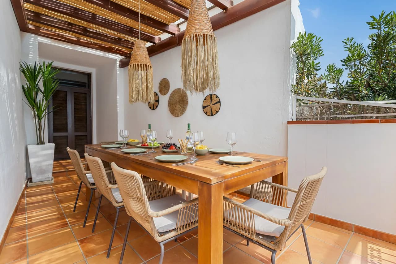Coastal View Four Bedroom Villa in Nerja photo 2