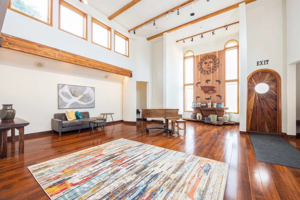 Oceanview Art Loft in Half Moon Bay