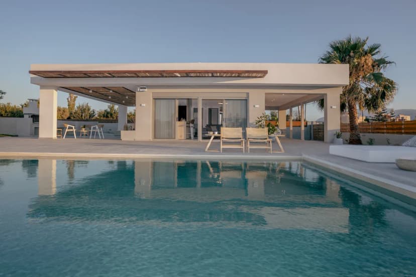 Terrace Pool Villa in Crete