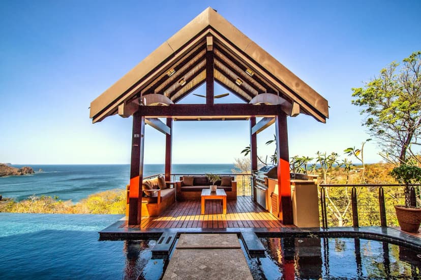 Ocean View Six Bedroom Villa in Nacascolo