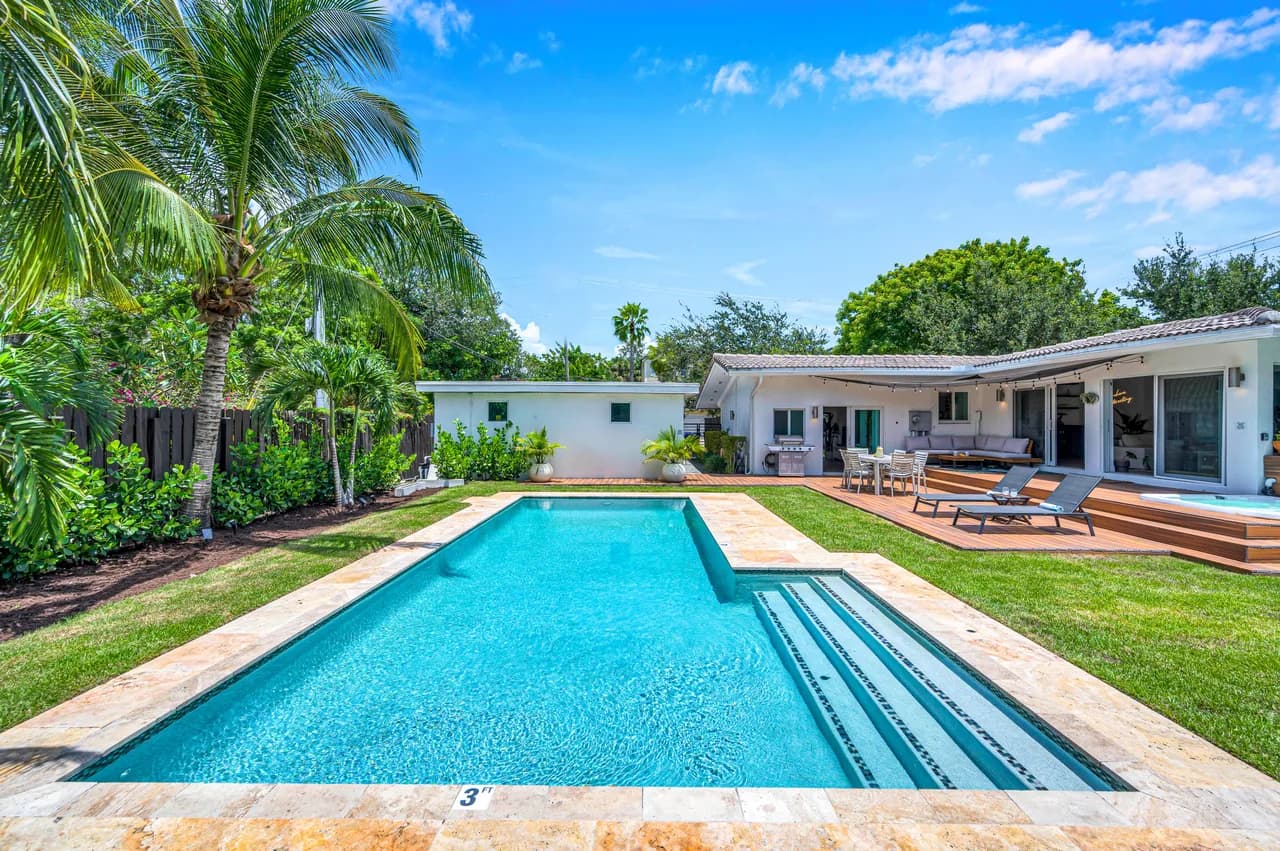 Heated Pool Villa in Sunrise Key Florida photo 5