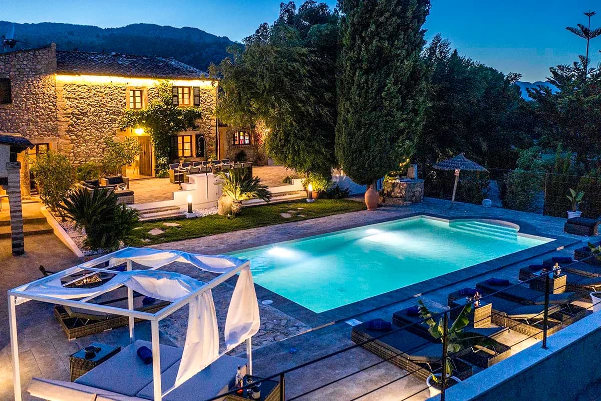Elegant Six Bedroom Finca in Pollenca Mallorca Spain photo 2