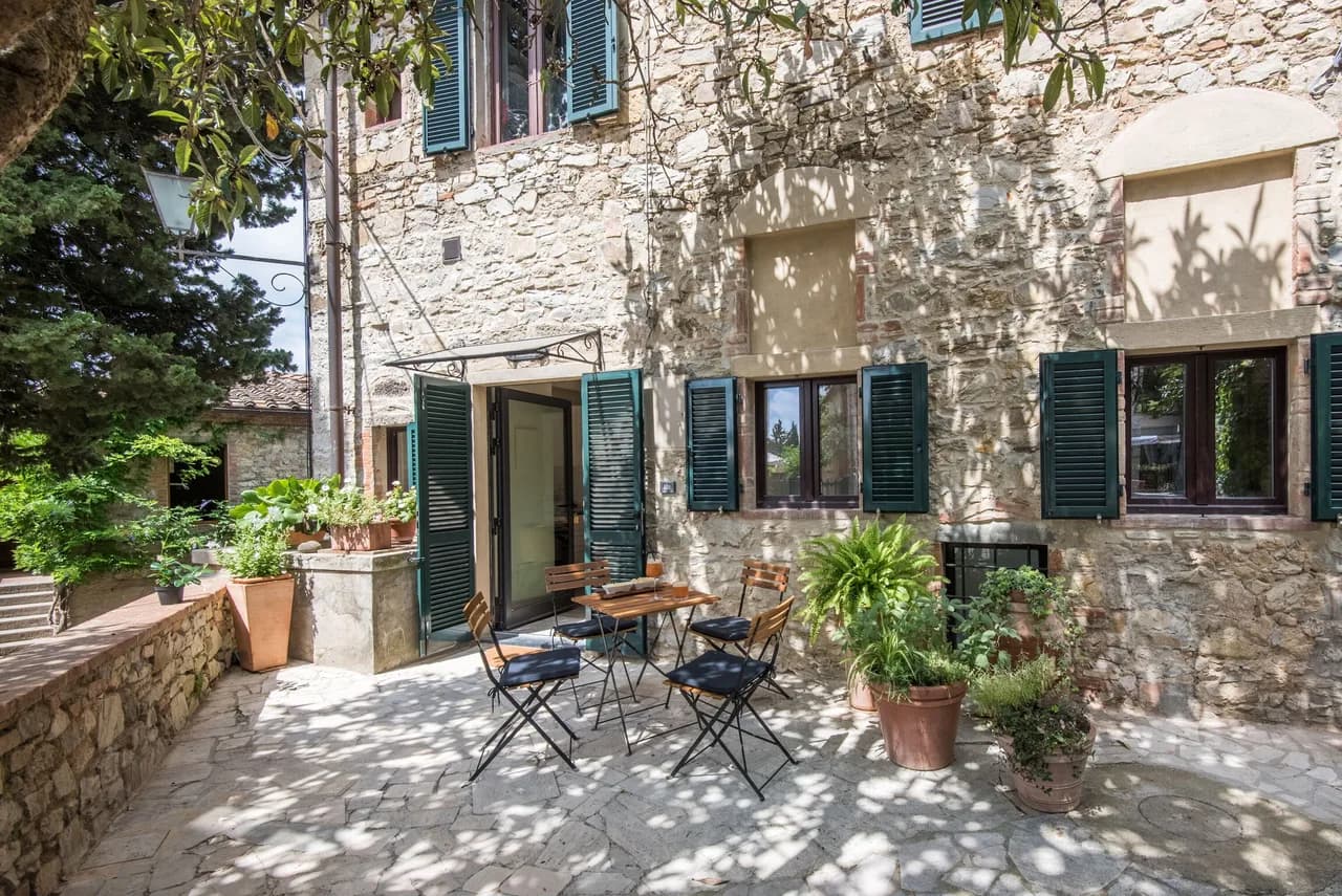 Charming Two Bedroom Apartment in Fonterutoli Siena