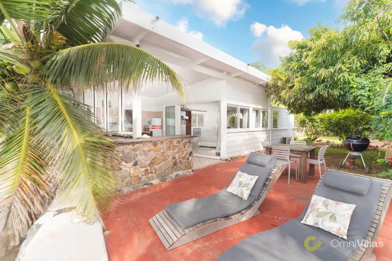 Seaside Two Bedroom Villa in Moorea photo 4