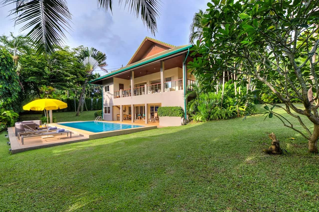 Elegant Three-Bedroom Villa in Rawai, Phuket, Thailand photo 2