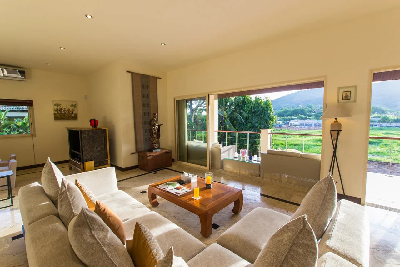 Elegant Three-Bedroom Villa in Rawai, Phuket, Thailand photo 4