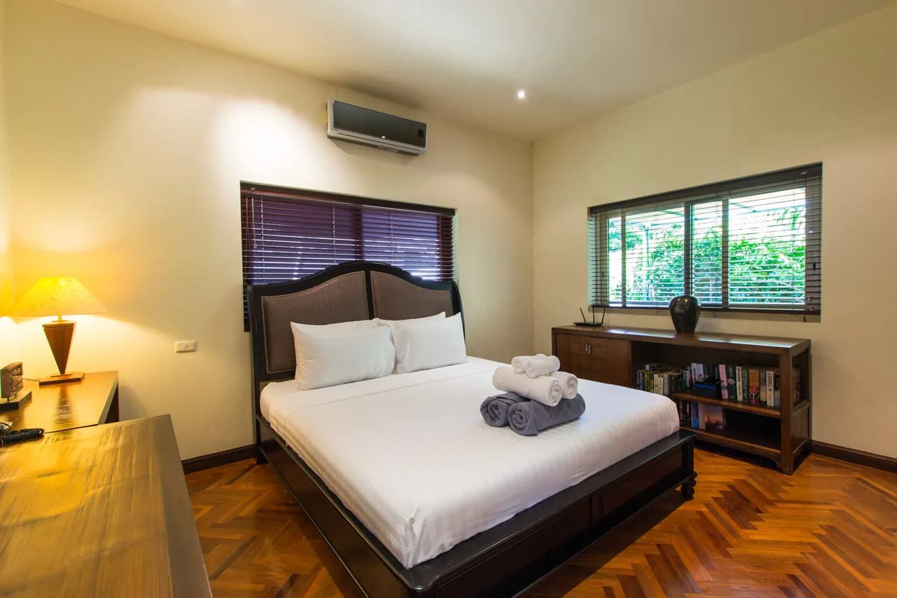 Elegant Three-Bedroom Villa in Rawai, Phuket, Thailand photo 5