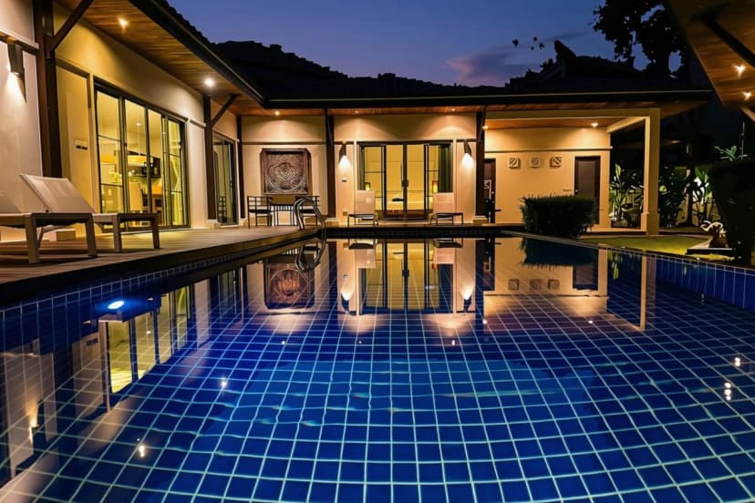 Emerald Pool Villa, Lush Villa On A Sunny Island