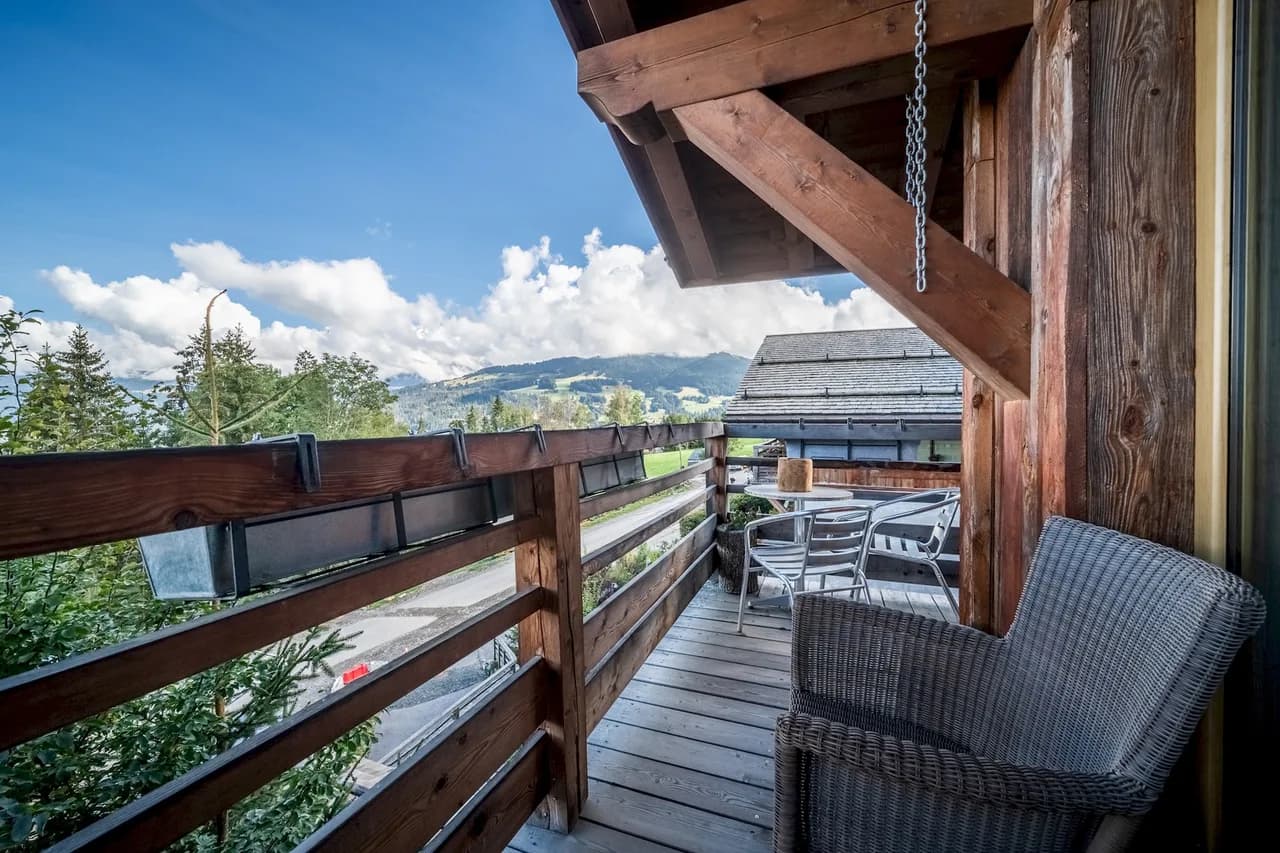 Charming Chalet with Terrace in Combloux photo 3