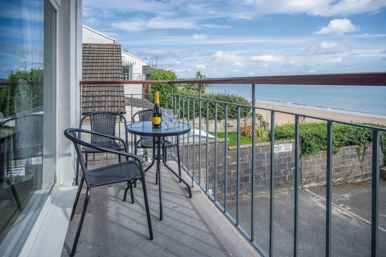 Ocean View Two Bedroom Apartment in Saundersfoot photo 3