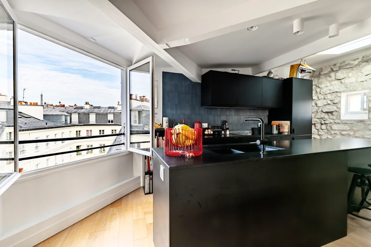 Charming Four Bedroom Retreat in Paris photo 4