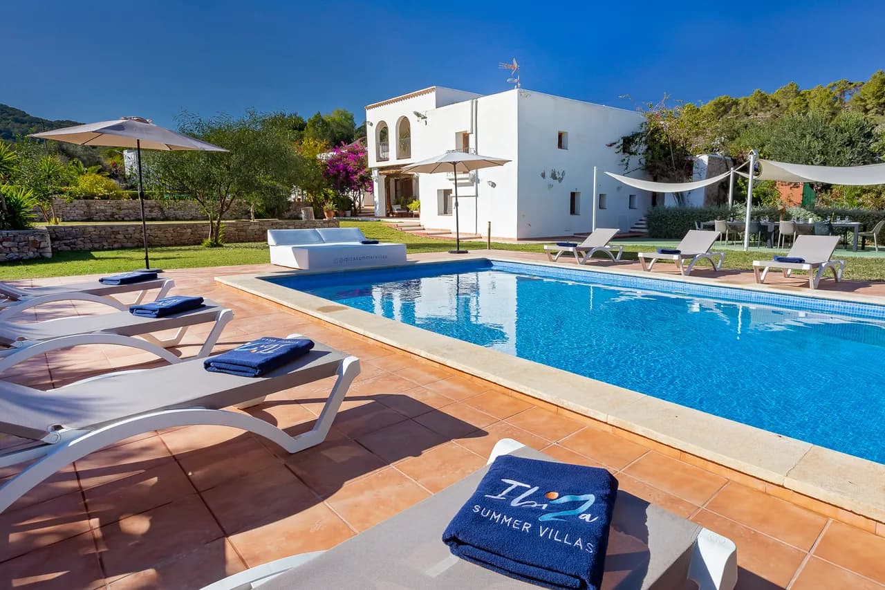 Balcony Five Bedroom Villa in Ibiza photo 3