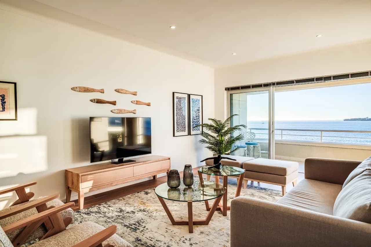 Sea View Three-Bedroom Retreat in Cape Town photo 2