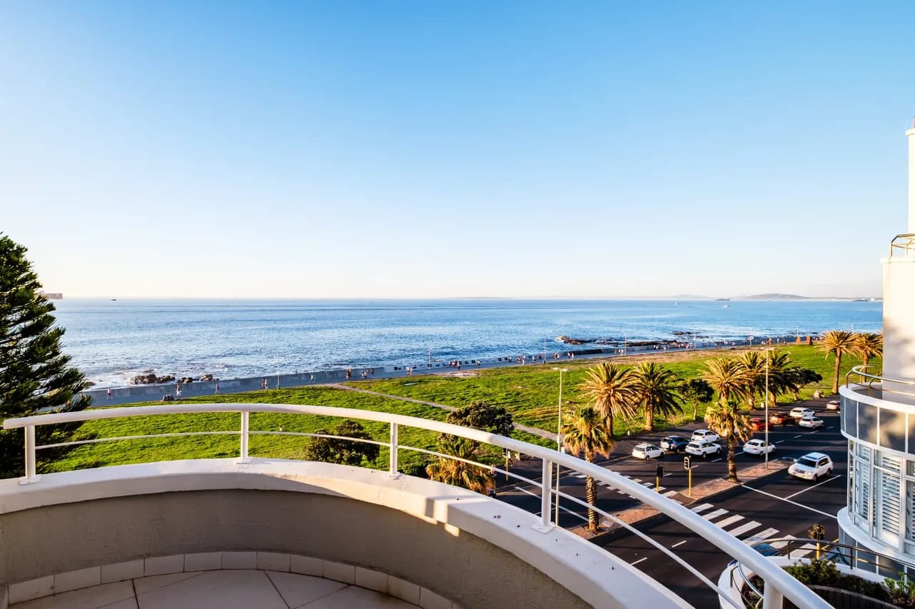 Sea View Three-Bedroom Retreat in Cape Town photo 5