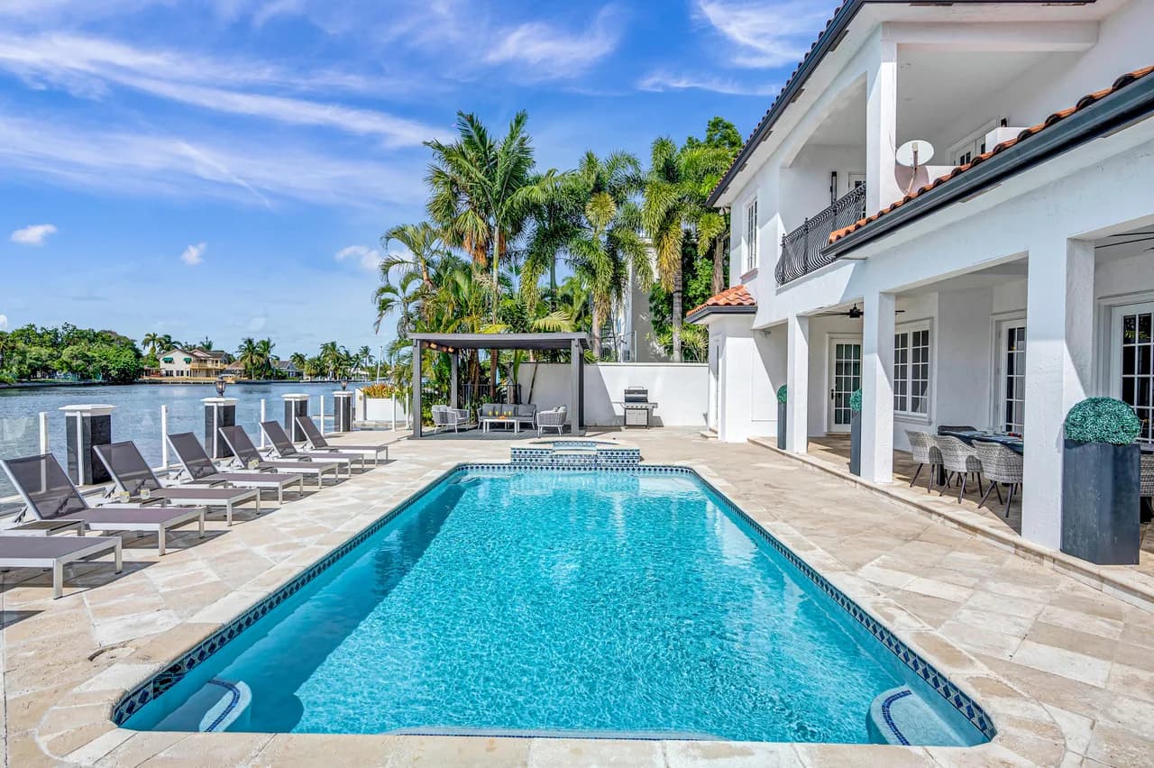 Waterfront Eight-Bedroom Villa in Fort Lauderdale