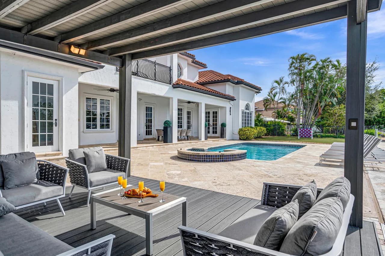 Waterfront Eight-Bedroom Villa in Fort Lauderdale photo 5