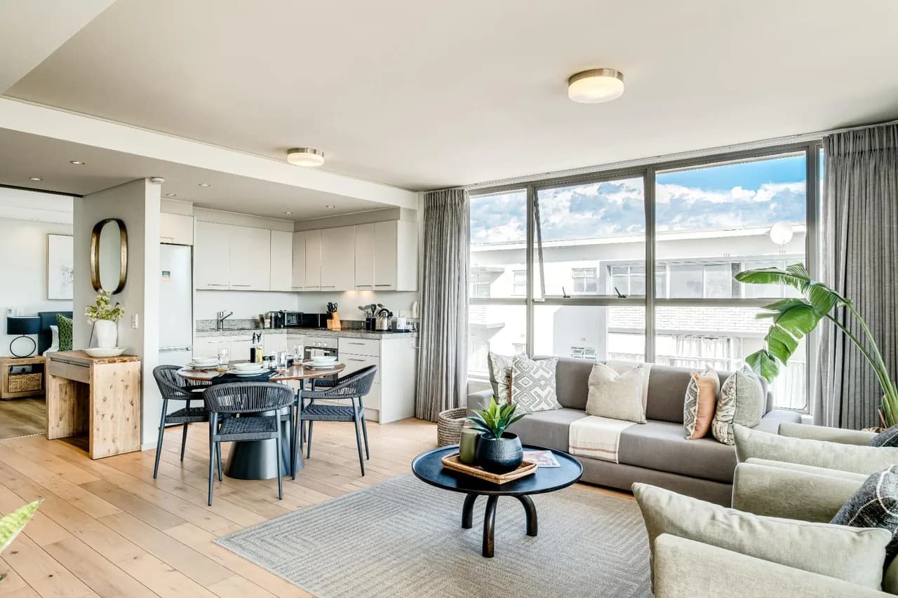 Modern Two Bedroom Retreat in Cape Town photo 5