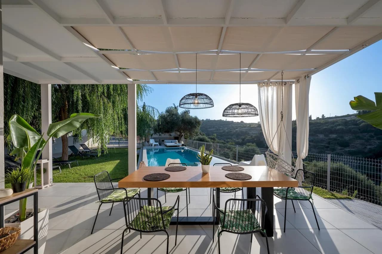 Elegant Villa with Private Pool in Rethymno photo 3