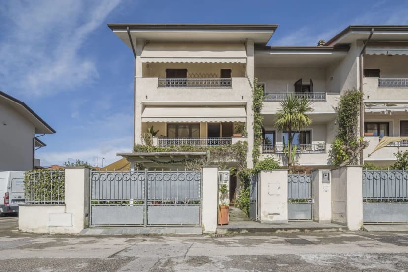 La Bouganville, Forte Dei Marmi, Private Garden, Wifi - La Bouganville, Forte Dei Marmi, Garden, Pet Friendly