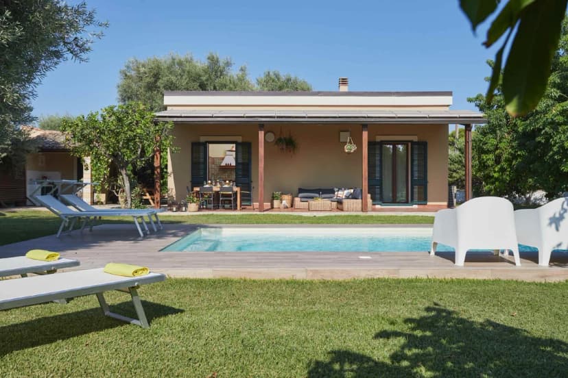 Eco-Friendly Pool Villa in Sicily