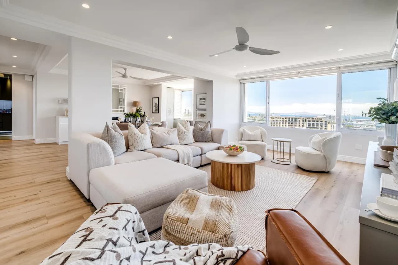 Charming Two Bedroom Apartment in Cape Town