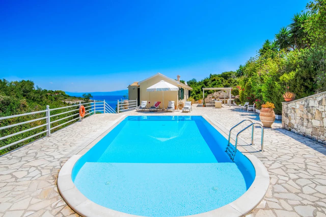 Seaview Beach House in Paxi photo 2