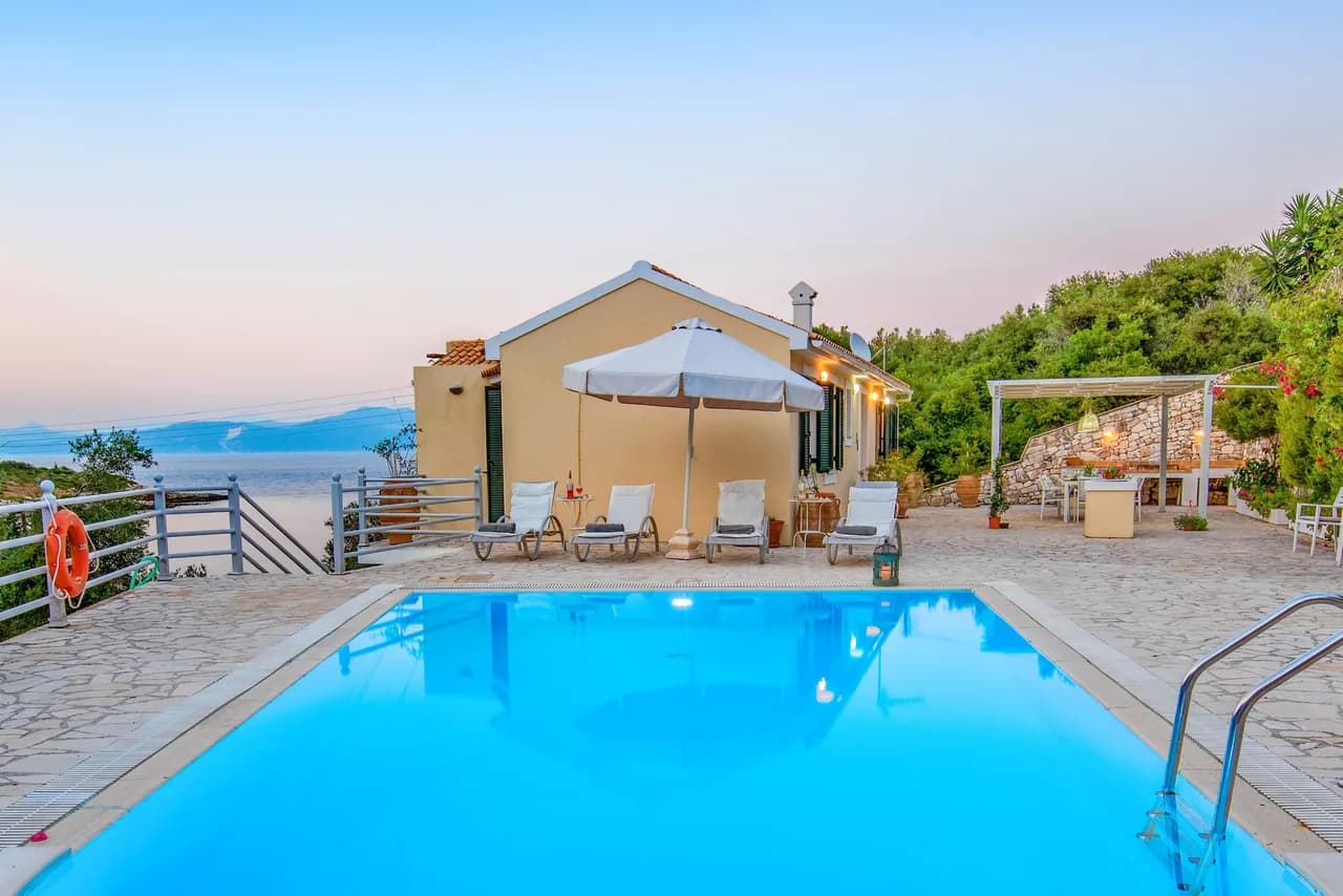 Seaview Beach House in Paxi photo 4