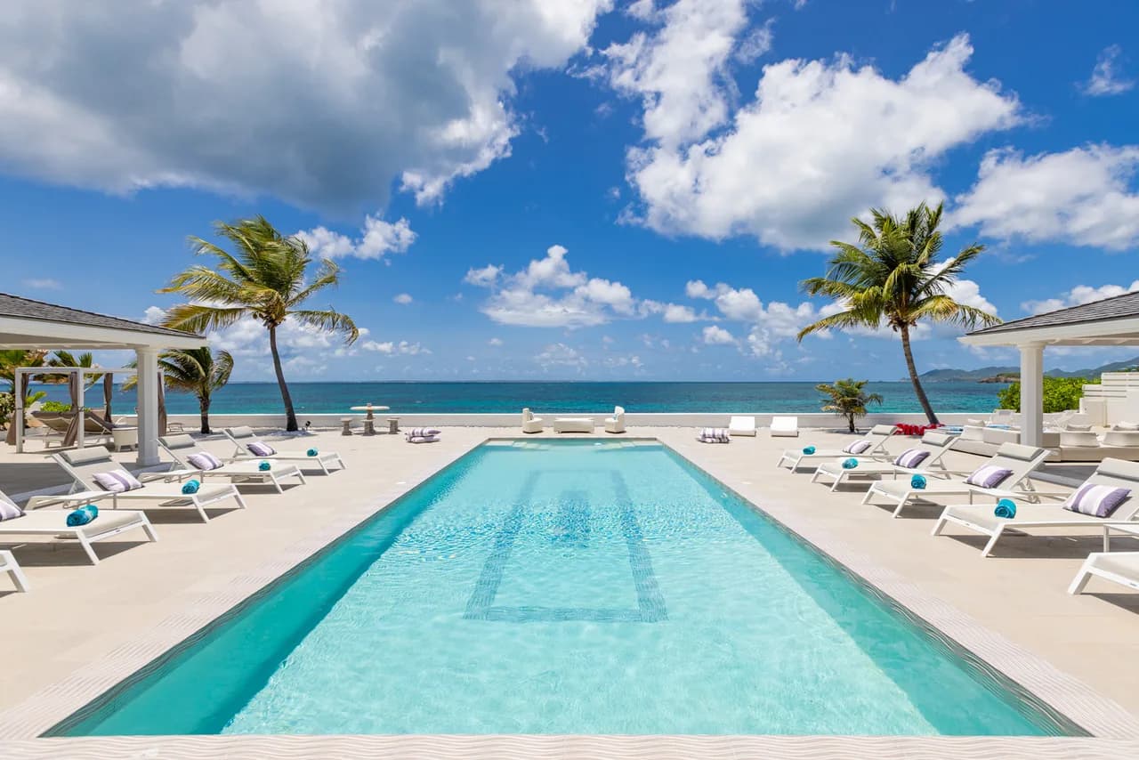 Beachfront Privacy Villa in Terres Basses photo 2