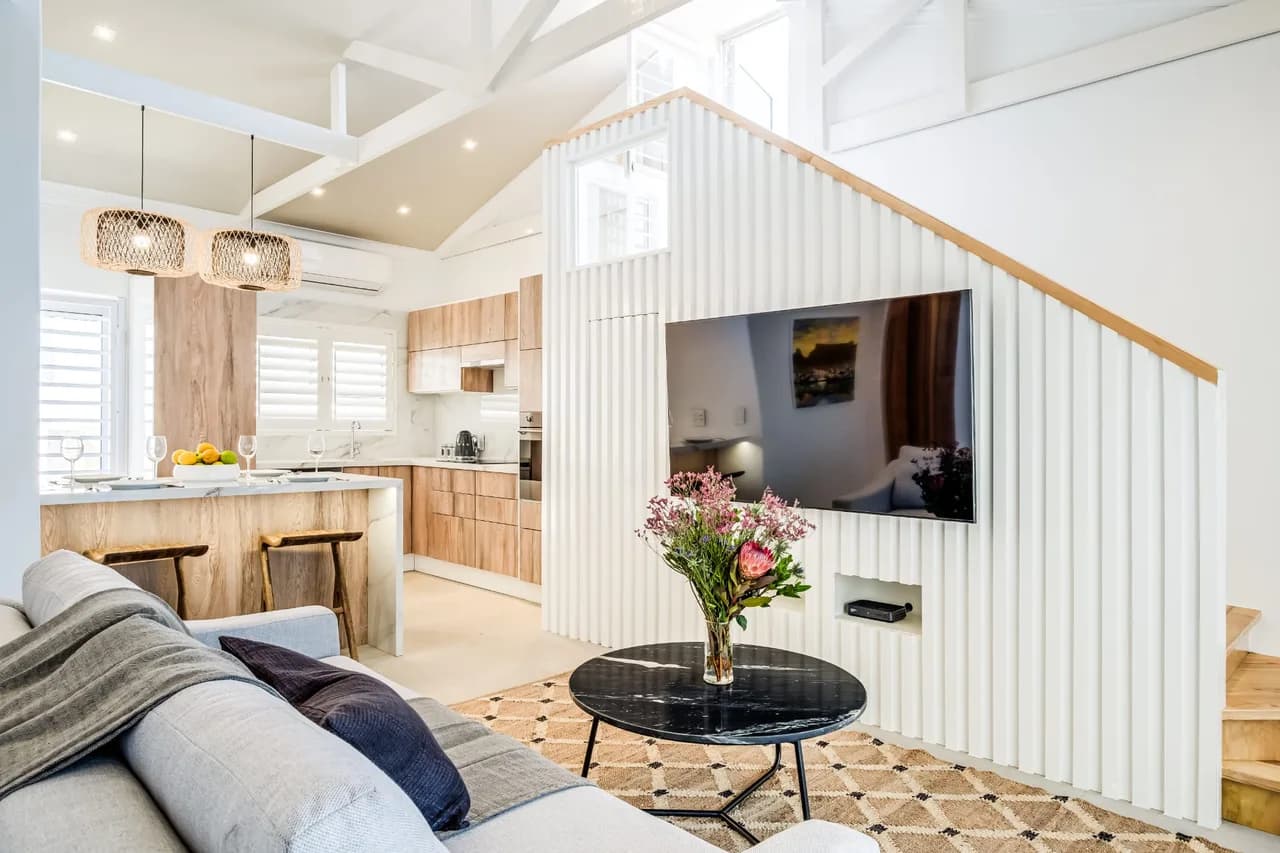 Seaside Two Bedroom Apartment in Camps Bay photo 2