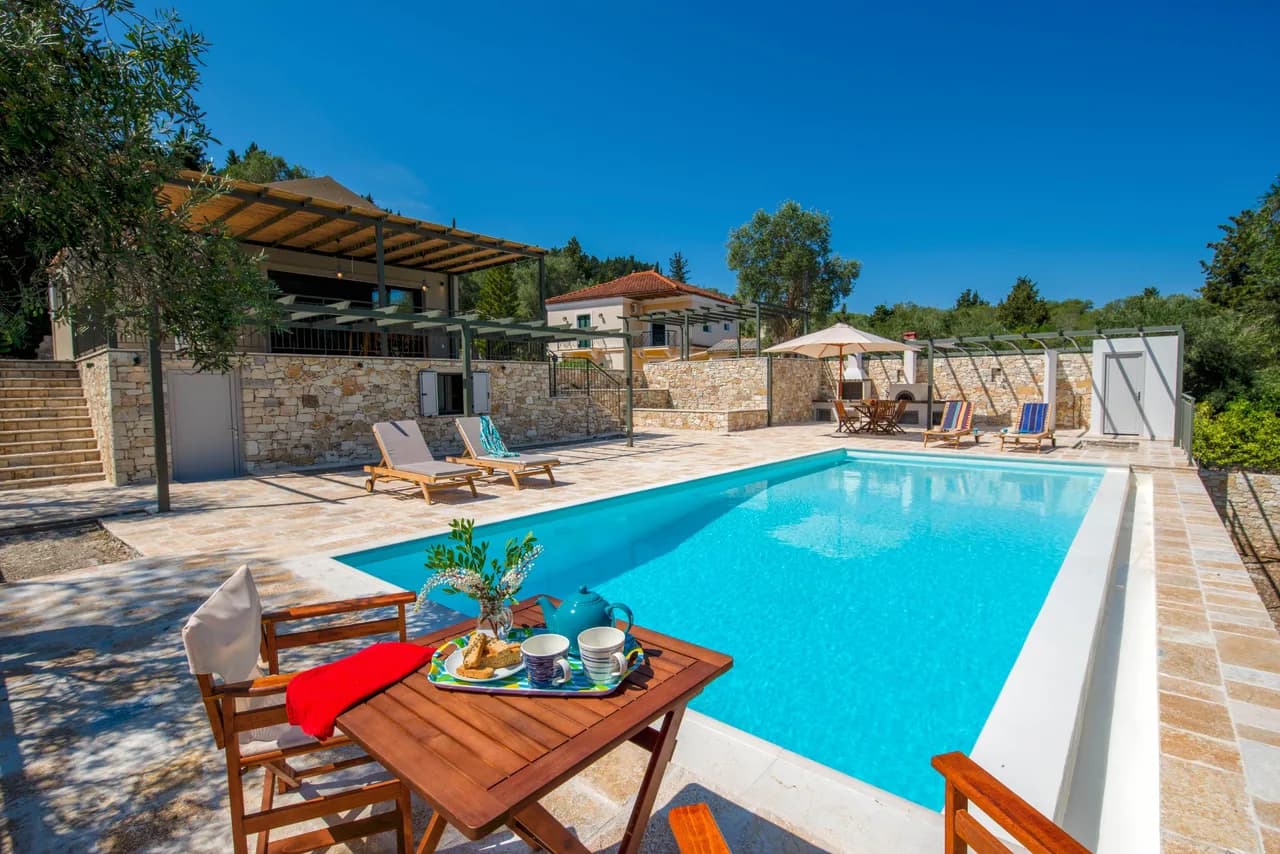 Mountain View One Bedroom Villa in Paxi