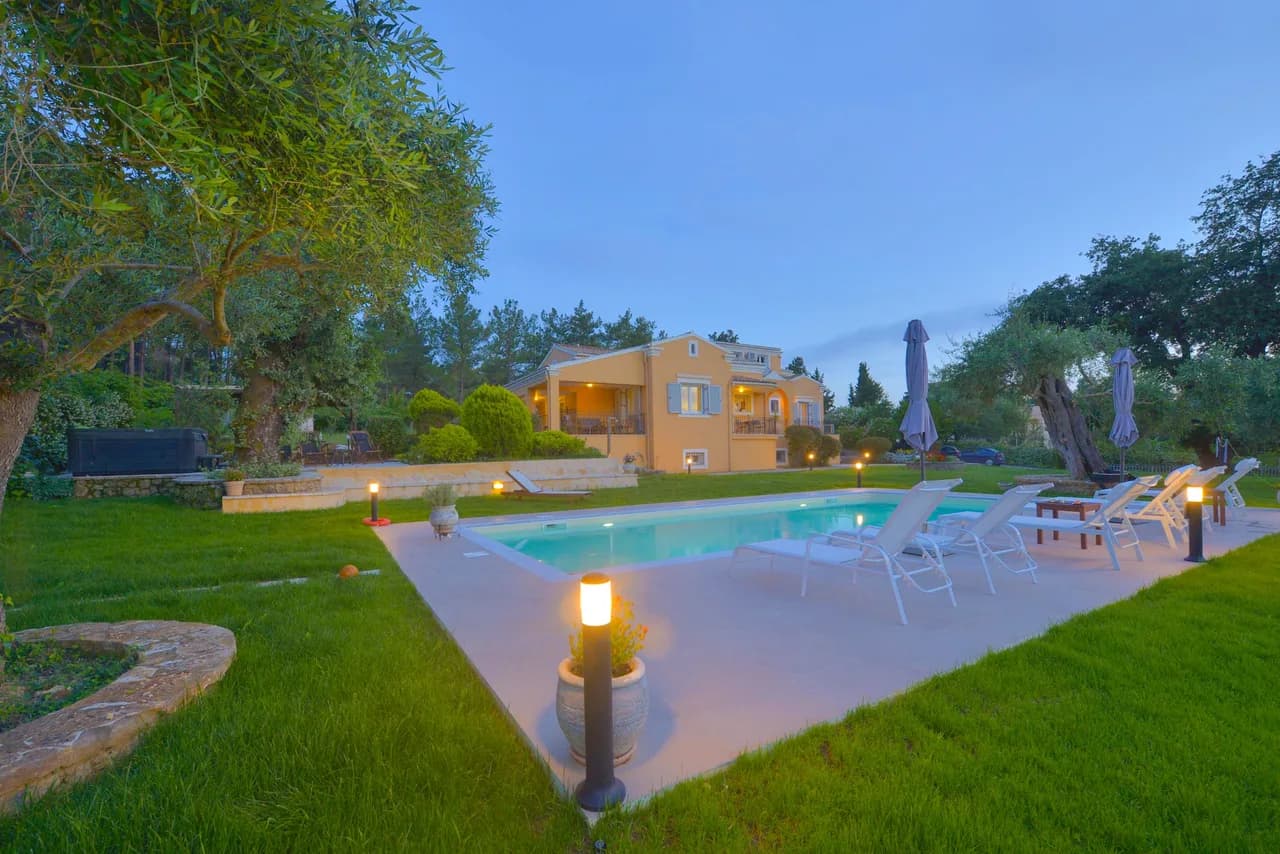 Mountain And Seaview Villa in Dassia photo 3