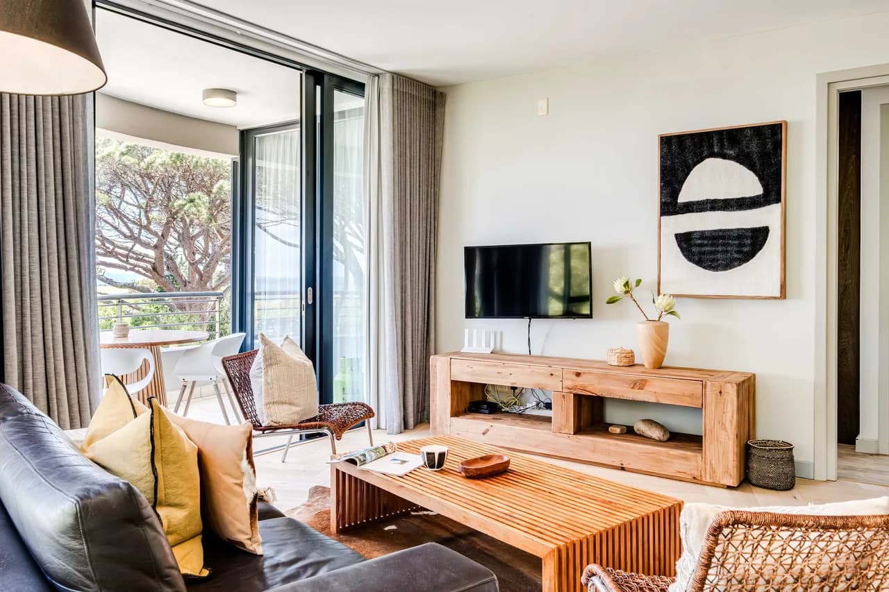 Sea View Two Bedroom Apartment in Camps Bay photo 2