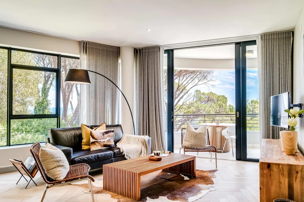 Sea View Two Bedroom Apartment in Camps Bay photo 5
