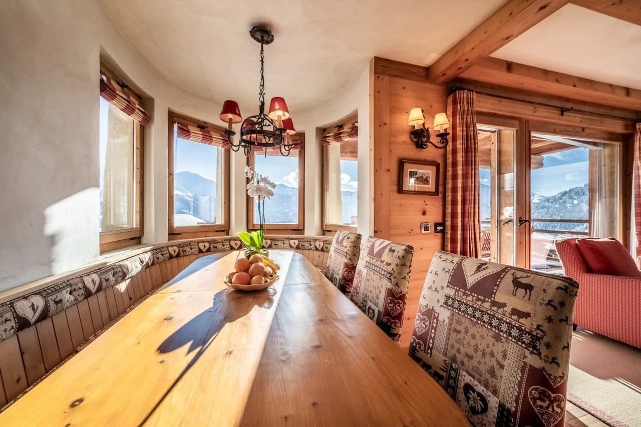 Cosy Five Bedroom Apartment in Verbier photo 3