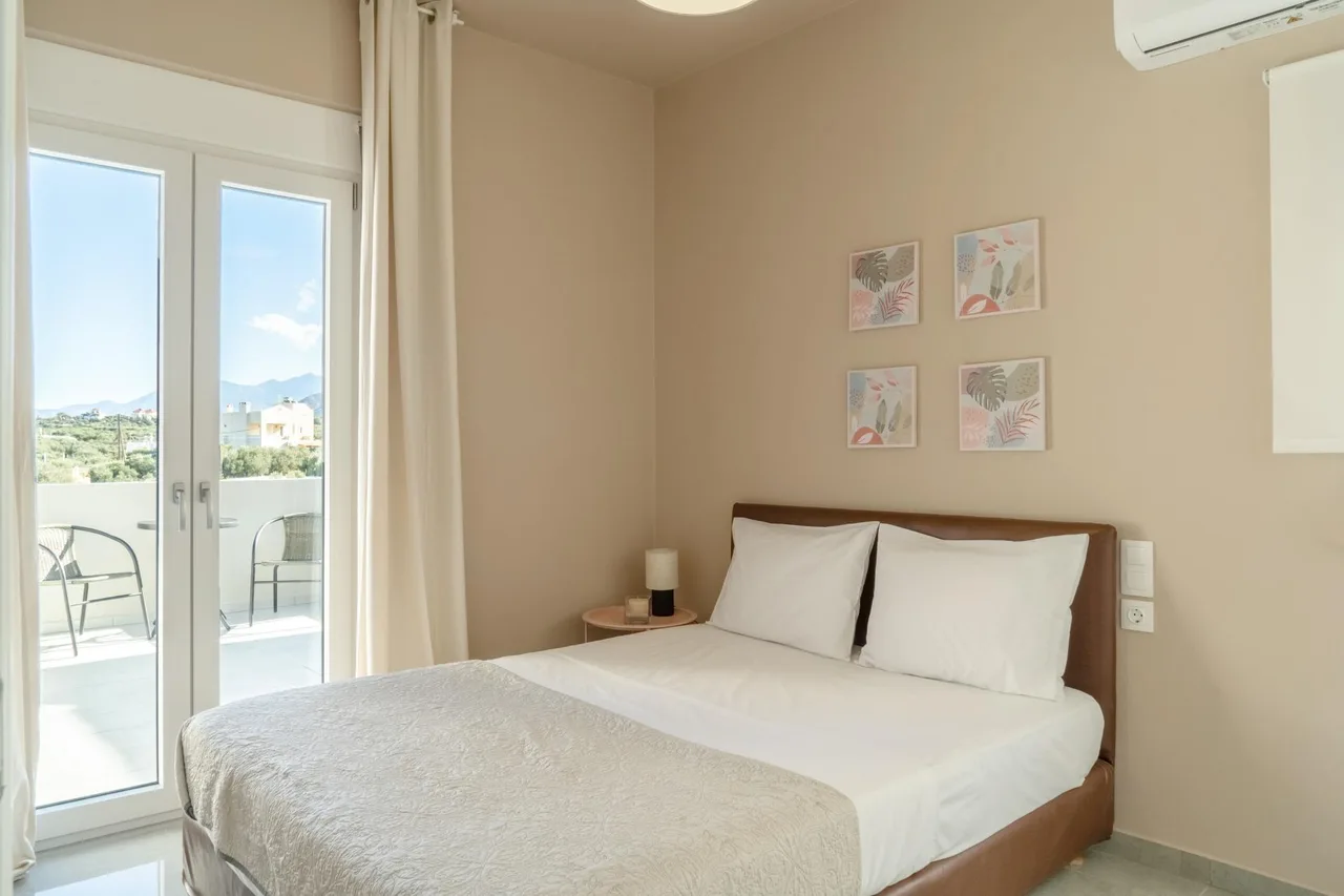 Modern Three Bedroom Apartment in Analipsi photo 2