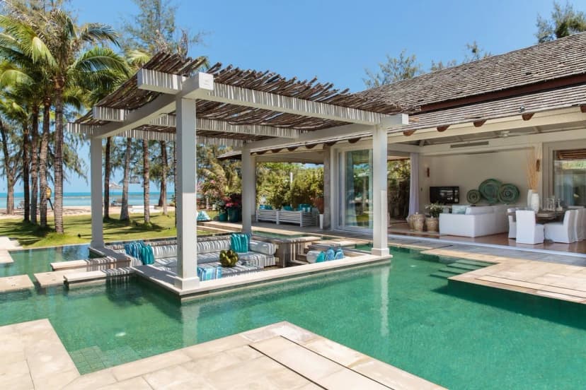 Full-Service Beachfront Retreat in Koh Samui