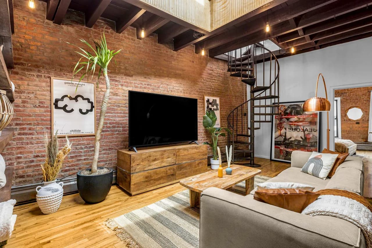 Terrace Three Bedroom Apartment in New York photo 5